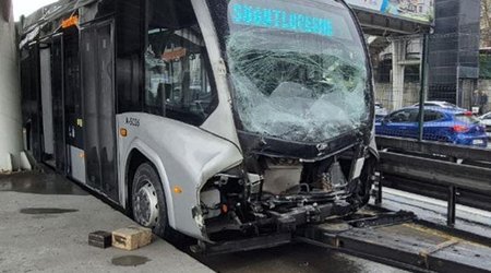 Türkiyədə metrobuslar toqquşub, yaralılar var
