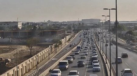 В Баку затруднено движение на ряде улиц и проспектов