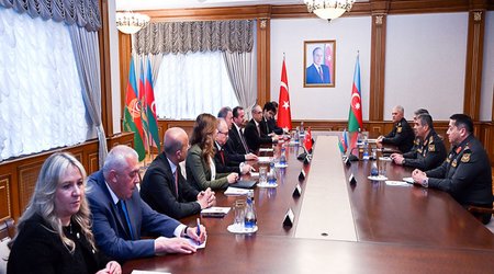 Zakir Həsənov Hulusi Akarla görüşüb