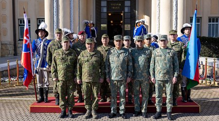 Azərbaycanın Baş Qərargah rəisi Slovakiyada səfərdədir