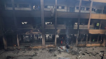 İsrail Qəzzanın şimalında məktəbi bombalayıb, 10 nəfər ölüb
