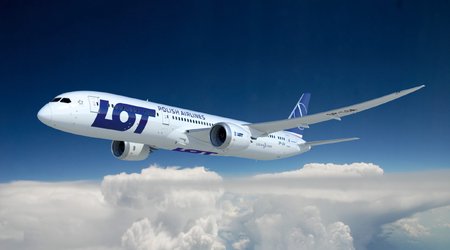 Bakıdan Varşavaya uçan təyyarə təcili geri qayıdıb