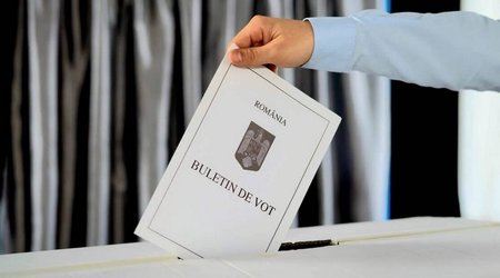 В Румынии пройдет первый тур президентских выборов