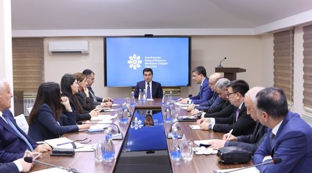 Hikmət Hacıyev media subyektlərinin rəhbərləri ilə görüşüb
