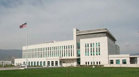 Сообщение посольства США об угрозе взрывов ТЦ Тбилиси оказалось ложным