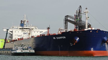 Британия введет санкции против теневого флота РФ