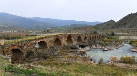 Xudafərin körpüsünün sütun hissəsində qazıntı aparan İran vətəndaşları aşkarlanıb - DSX