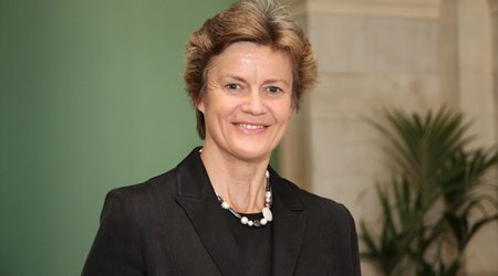 Britaniya kəşfiyyatının rəhbəri ilk dəfə qadın olacaq - KİV