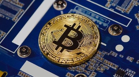 Крупнейшая криптобиржа США Coinbase подверглась хакерской атаке