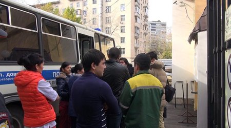 Россия отправляет десятки тысяч мигрантов воевать в Украину