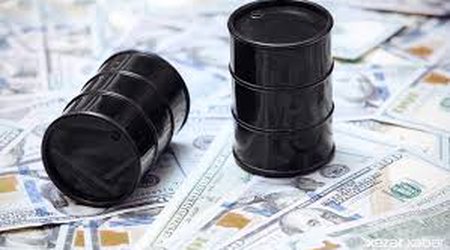Азербайджанская нефть подешевела почти на 2%