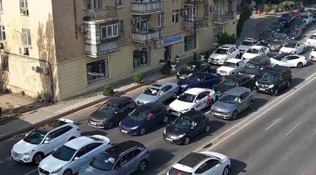 Bəzi yollarda tıxac var - Siyahı