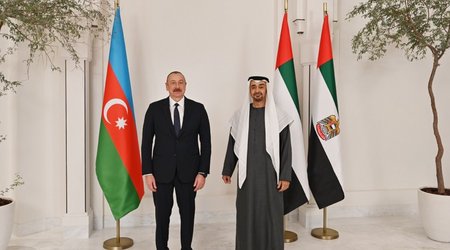 Ильхам Алиев поговорил по телефону с президентом ОАЭ