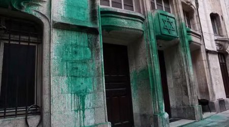 В Париже осквернили мемориал Холокоста и синагоги