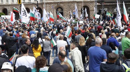 В Болгарии прошли протесты против смены национальной валюты на евро