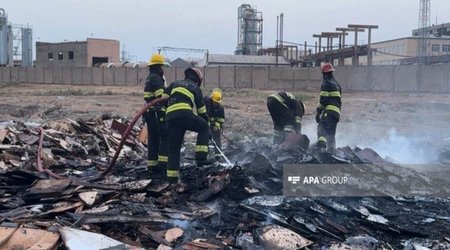 Sumqayıtda istifadədə olmayan zavod ərazisində yanğın baş verib