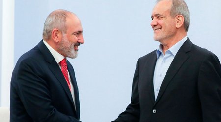 Paşinyanla Pezeşkian arasında telefon danışığı olib
