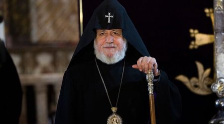 Армянский католикос поехал к арабам