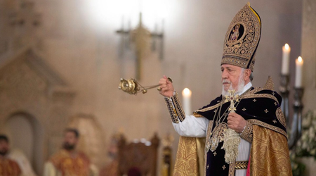 Pashinyan escalates campaign to unseat Armenian Church leader
