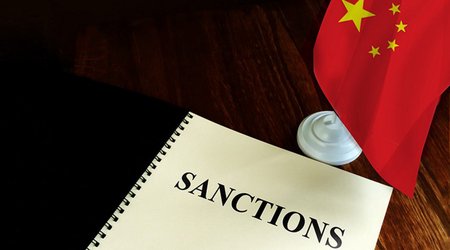 Евросоюз готовит санкции против китайских банков