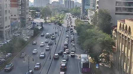 Bəzi yollarda tıxac var - Siyahı