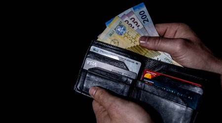 Среднемесячная зарплата в Азербайджане выросла более чем на 9%