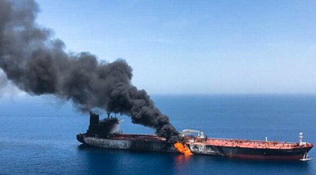 Нефтяные танкеры столкнулись в Оманском заливе