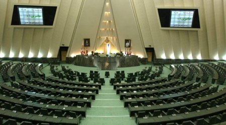 İran parlamenti AEBA ilə əməkdaşlığın dayandırılmasını təsdiqləyib
