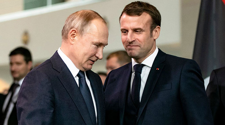 Путин и Макрон впервые за три года провели телефонный разговор