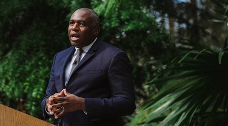 Britaniya Suriya ilə diplomatik münasibətləri bərpa edir