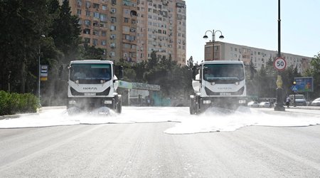 Paytaxt küçələri yenidən yuyulub