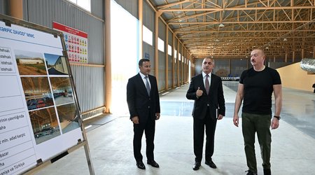 Əliyev Xocalıda kərpic zavodunun açılışında iştirak edib