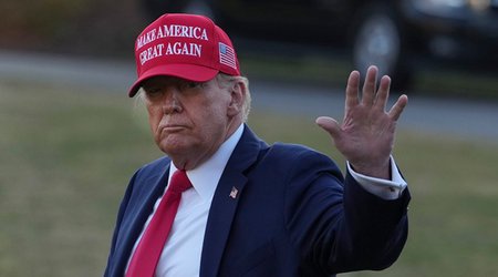 Трамп предложил Сенату не уходить на летние каникулы