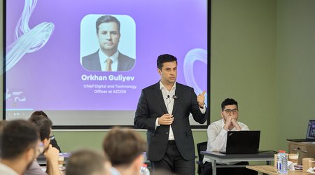 Azercell дает старт программе «DataMinds Bootcamp» для молодежи