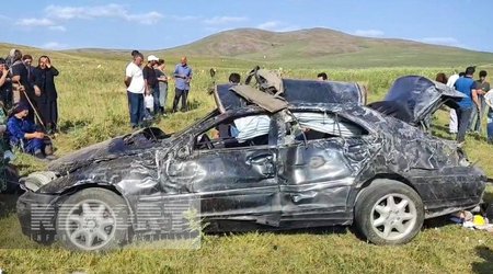 Laçında baş verən yol qəzasında üç nəfər ölüb, bir nəfər yaralanıb