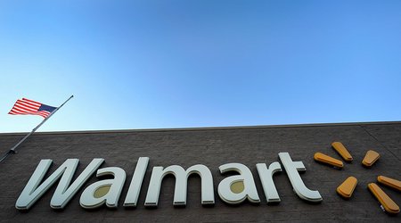 В США несколько человек получили ножевые ранения в магазине Walmart