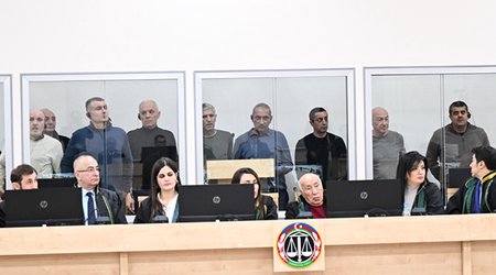Hərbi cinayətlər törətməkdə təqsirləndirilən erməniəsilli şəxslərin məhkəməsi keçirilir