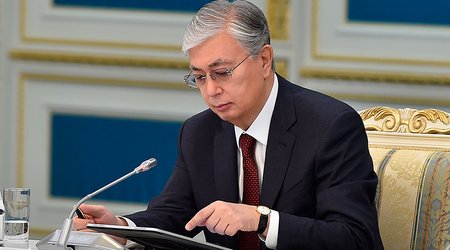 Tokayev Türkiyəyə yeni neft kəməri tikməyi təklif edəcək