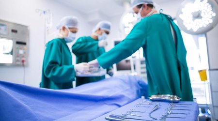 Большинство дорогостоящих операций, финансируемых Фондом ОМС, проводятся в частных клиниках