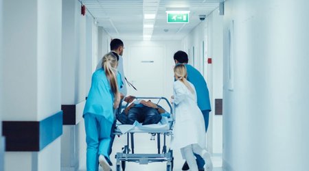 В поселке Гала автомобиль насмерть сбил 18-летнего юношу