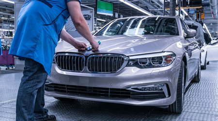 BMW-nin yarımillik mənfəəti 29% azalıb