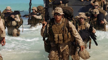 США направляют армаду в воды Латинской Америки