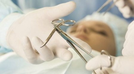 Erkən yaşda dünyaya gətirilən uşaqların sayı açıqlanıb