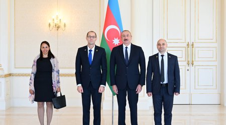 Ильхам Алиев принял нового посла Израиля