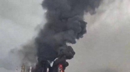 Украинские беспилотники бьют по России: под ударом порт и нефтезавод