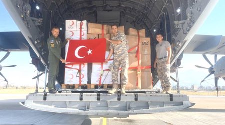 Турция отправила 25 тонн гуманитарной помощи в Афганистан