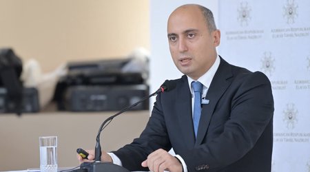 Azərbaycanda rus bölmələrinin bağlanması məsələsi müzakirə mövzusu deyil - Nazir