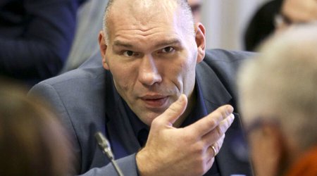 Украина объявила в розыск Валуева