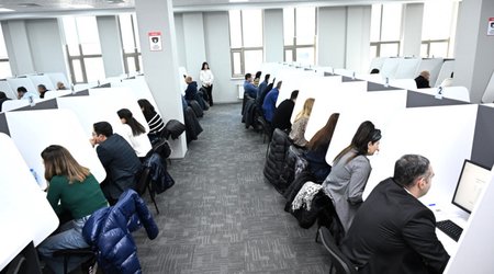 Hakim vəzifəsinə namizədlər üçün test imtahanı keçirilir