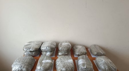 Предотвращена попытка незаконного ввоза наркотиков из Ирана в Азербайджан